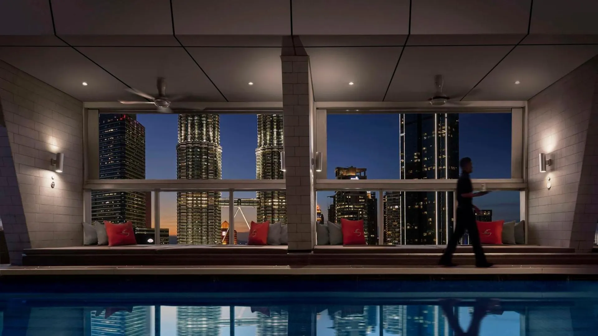 Traders Hotel, Kuala Lumpur 5*,  Malaysia