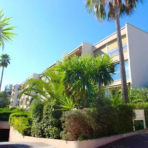b-azur.fr-provencehotel.com/