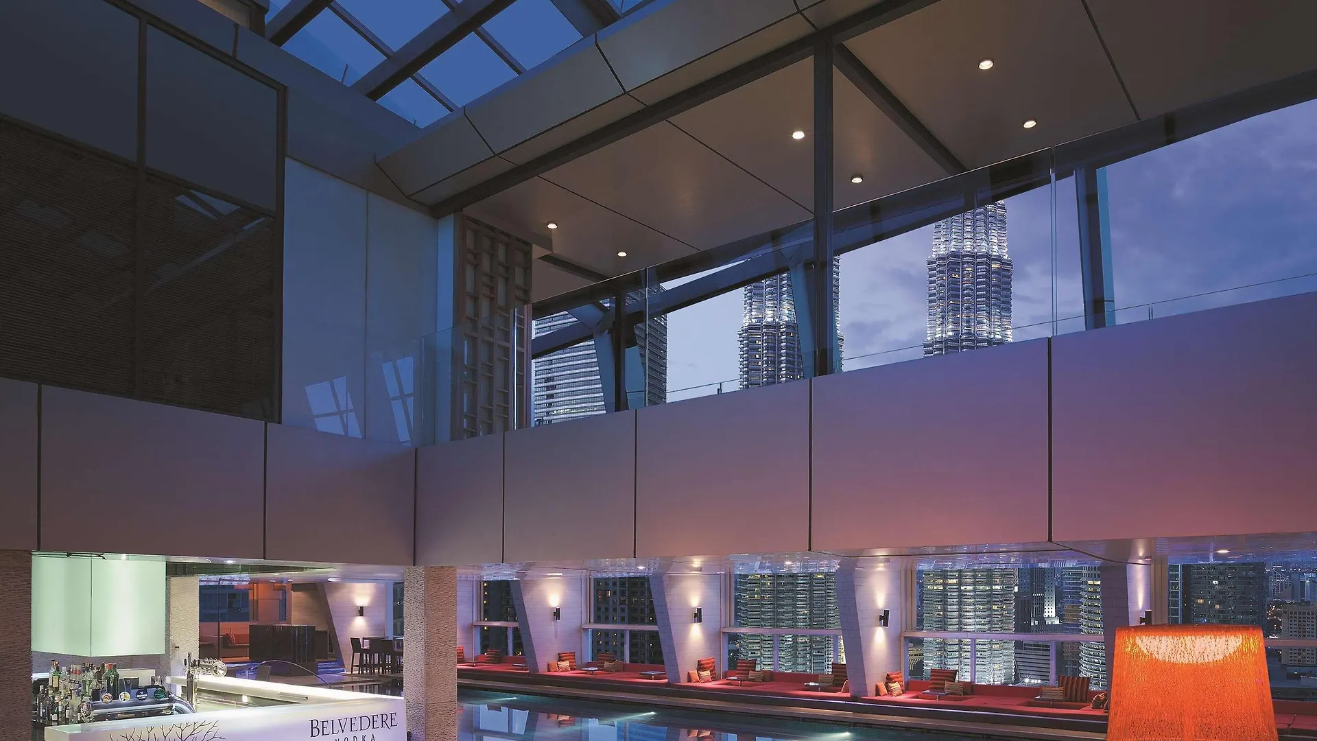 Traders Hotel, Kuala Lumpur Hotel