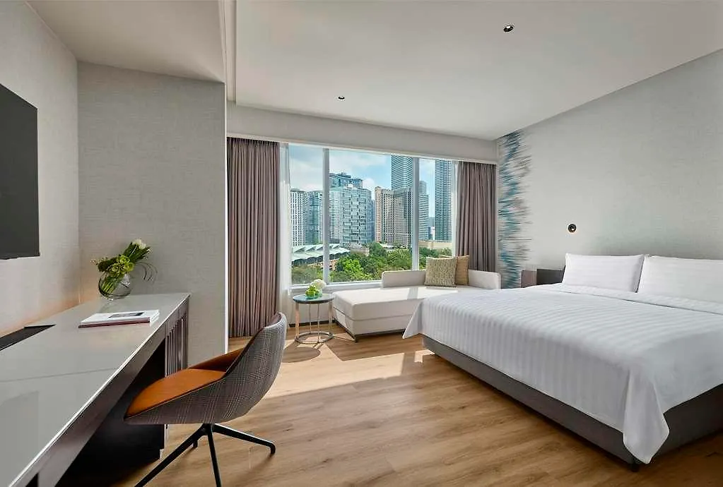 Traders Hotel, Kuala Lumpur 5*,
